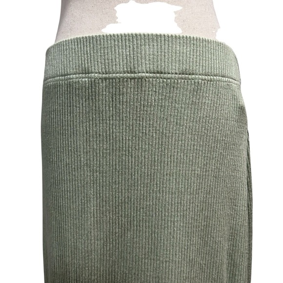 Rails Women's Green Ribbed Skirt Angie Reseda‎ Size Large Midi Knit Pull On - Picture 8 of 10